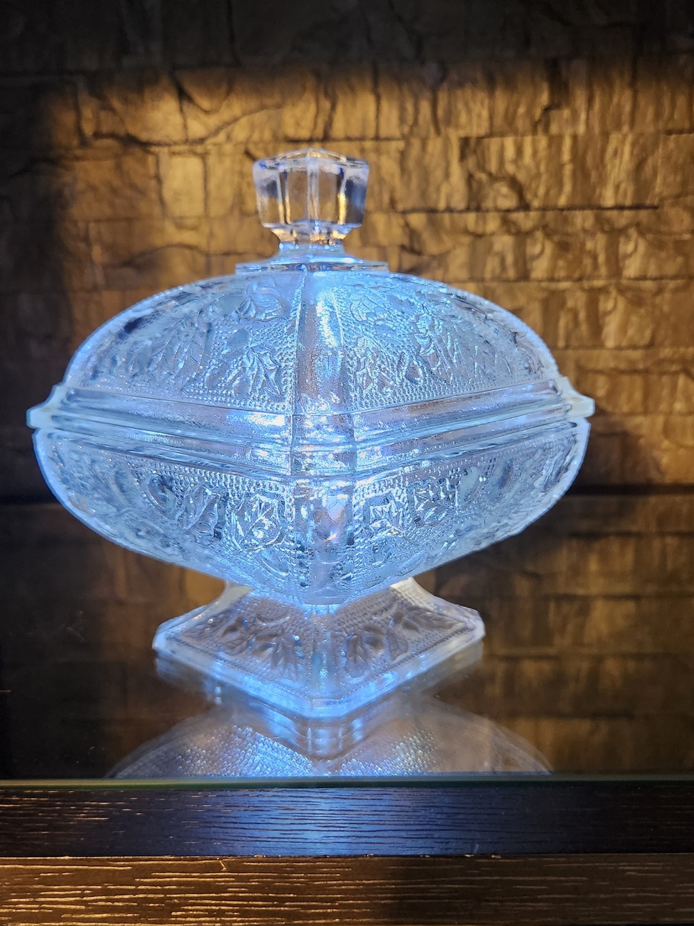 Vintage Jeannette Glass Acorn And Oak Leaf Square Candy Dish W/ Lid
